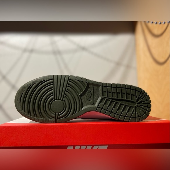 Nike Dunk High “Cargo Khaki” - Picture 6 of 7